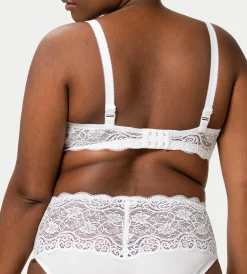 Triumph AMOURETTE 300