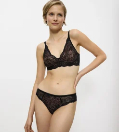 Triumph AMOURETTE CHARM