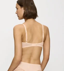 Triumph AMOURETTE SPOTLIGHT