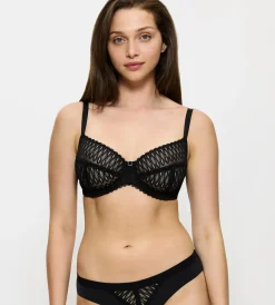 Triumph AURA SPOTLIGHT