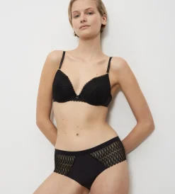 Triumph AURA SPOTLIGHT