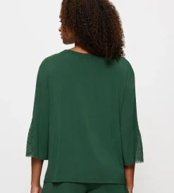 Triumph AURA SPOTLIGHT