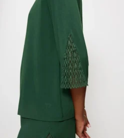 Triumph AURA SPOTLIGHT