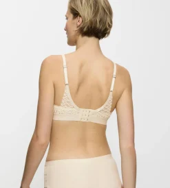 Triumph AURA SPOTLIGHT