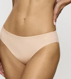 Triumph BODY MAKE-UP ESSENTIALS