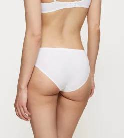 Triumph BODY MAKE-UP ESSENTIALS