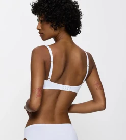 Triumph BODY MAKE-UP ESSENTIALS