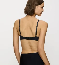 Triumph BODY MAKE-UP ESSENTIALS