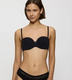 Triumph BODY MAKE-UP ESSENTIALS