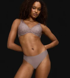 Triumph BODY MAKE-UP ILLUSION LACE