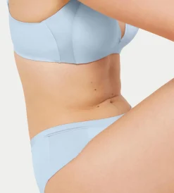 Triumph BODY MAKE-UP SOFT TOUCH