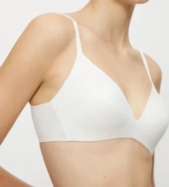 Triumph BODY MAKE-UP SOFT TOUCH