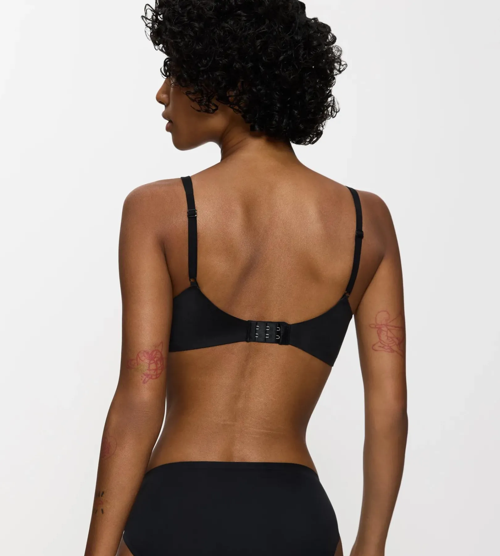 Triumph BODY MAKE-UP SOFT TOUCH