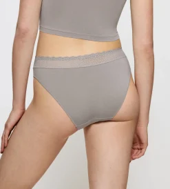 Triumph FEEL OF MODAL