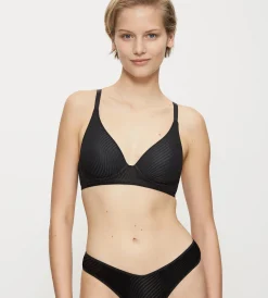 Triumph HARMONY SPOTLIGHT