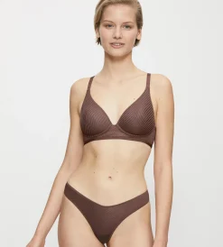 Triumph HARMONY SPOTLIGHT