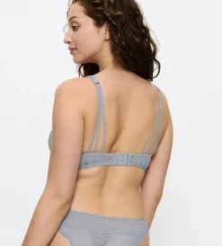 Triumph HARMONY SPOTLIGHT