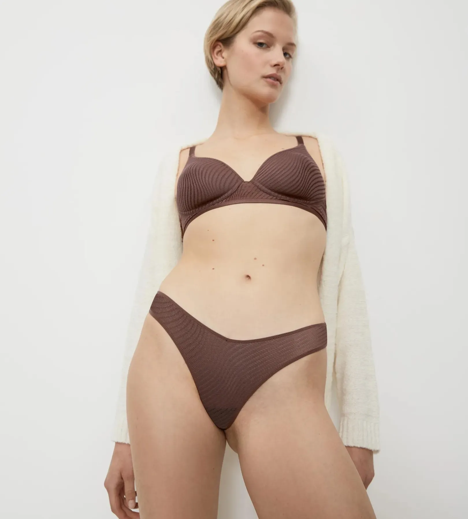 Triumph HARMONY SPOTLIGHT