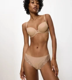 Triumph LOVELY MICRO