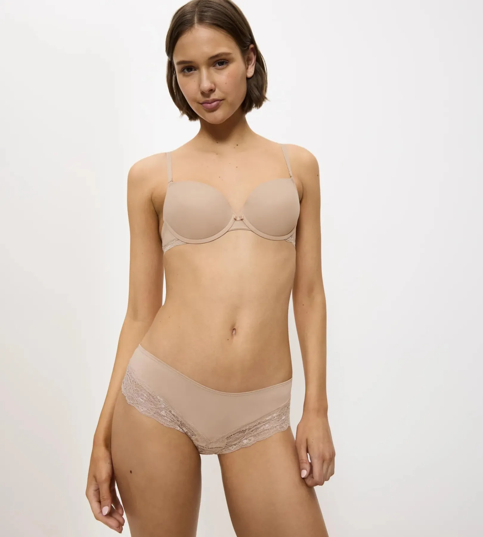 Triumph LOVELY MICRO