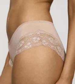 Triumph LOVELY MICRO