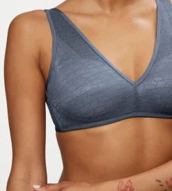 Triumph SIGNATURE SHEER