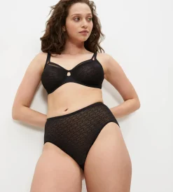 Triumph SIGNATURE SHEER