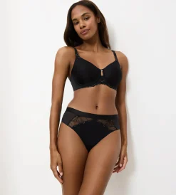 Triumph WILD AZALEA FLORALE