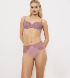 Triumph WILD PEONY FLORALE